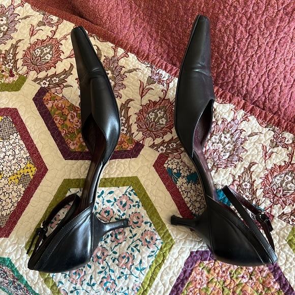 Coach Kitten Heel Black Pointed Toe Shoes w/ Ankle Buckle Closure and Charm - Picture 3 of 6